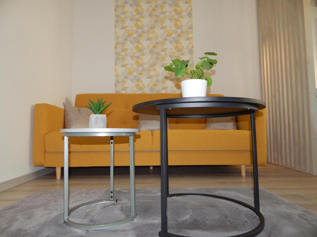 Pisztacia 2020 Apartman Kazincbarcika Exteriör bild